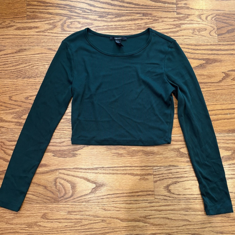 Forever 21 Dark Green Long Sleeve Crop Top